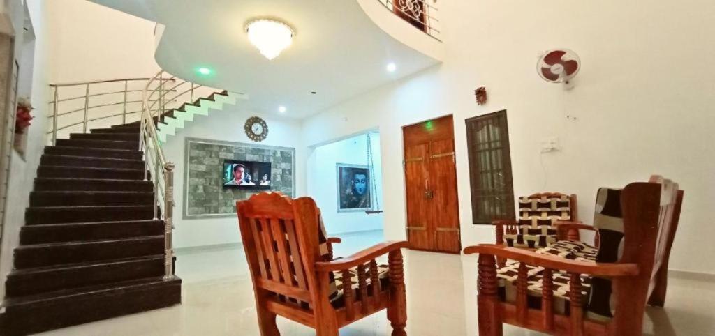 La Bay Luxury Beach Bungalow Ποντισερί Εξωτερικό φωτογραφία